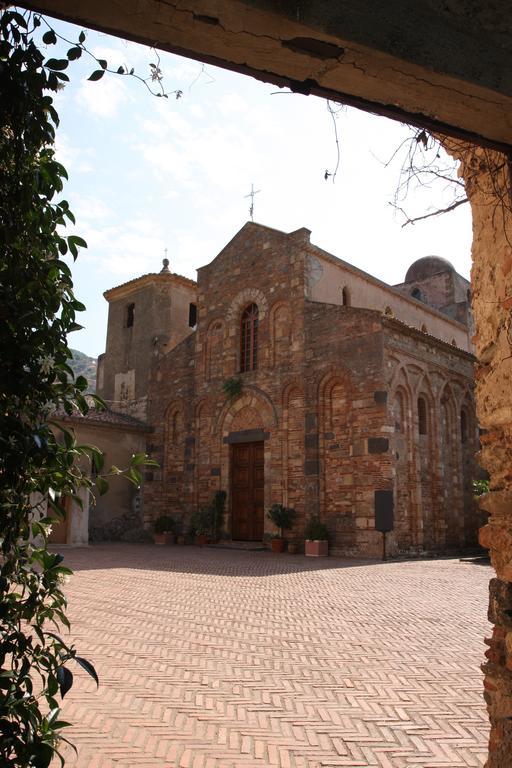 Casa Del Vento Roccalumera Exterior foto